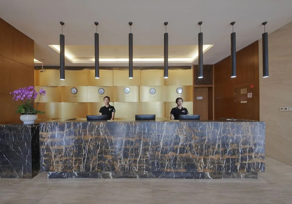 New Century Manju Pudong Airport Hotel