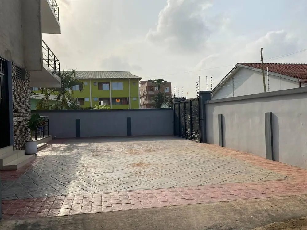 Captivating 2-bed Ensuite Apartment in Accra