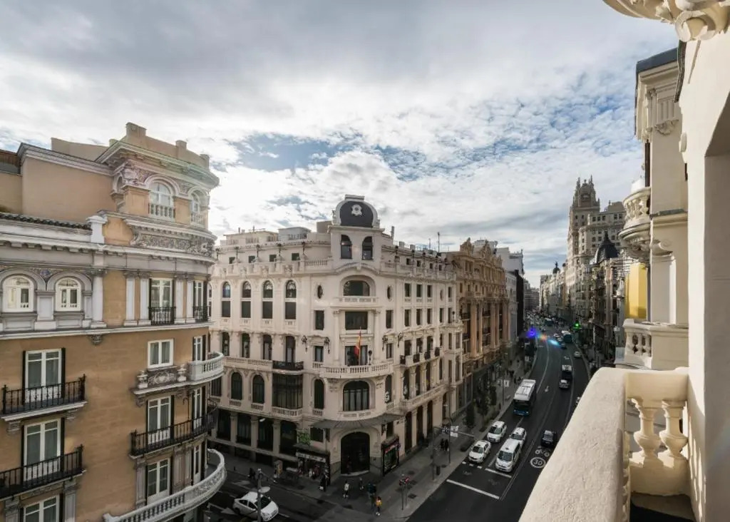 M&F 7 Rooms/7 Bathrooms Over Gran Via