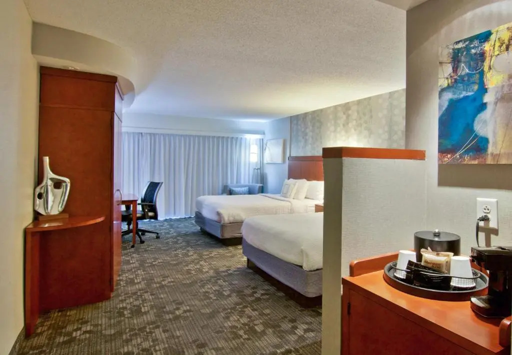 Courtyard by Marriott Clarksville