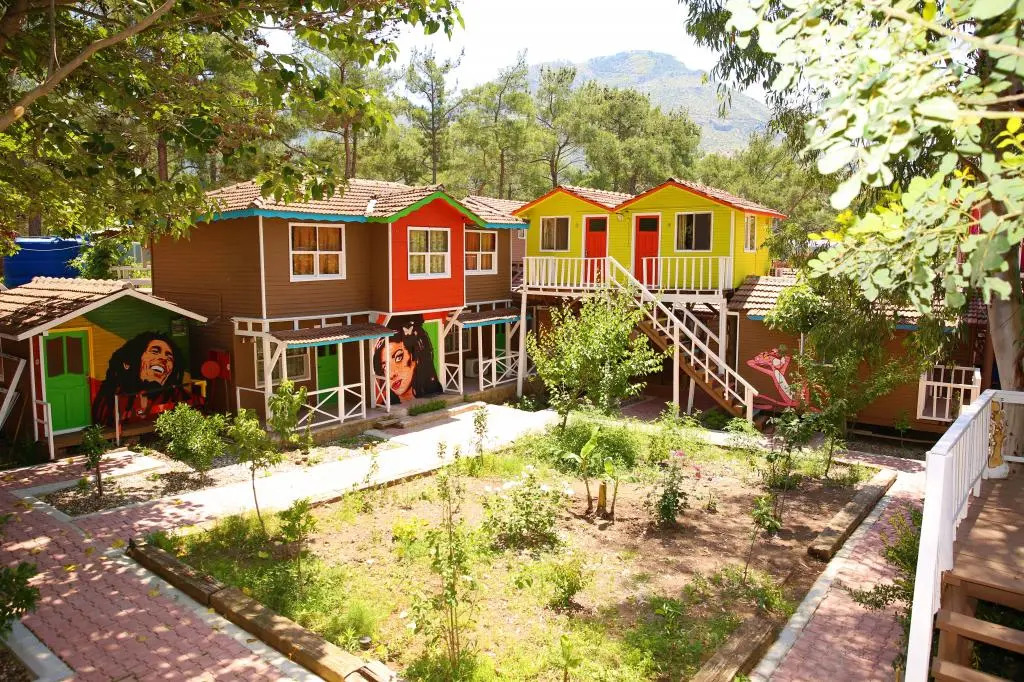 Olimpos Salinas Wooden Houses