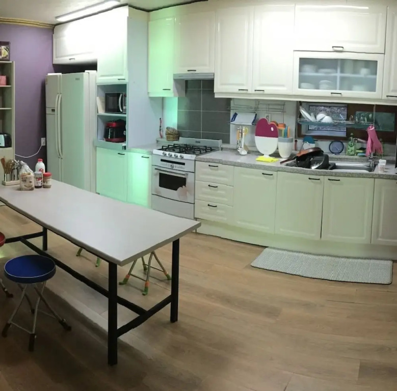 House 479 - Hostel