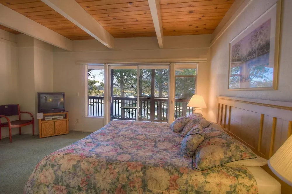 Walk on Water by Lake Tahoe Accommodations
