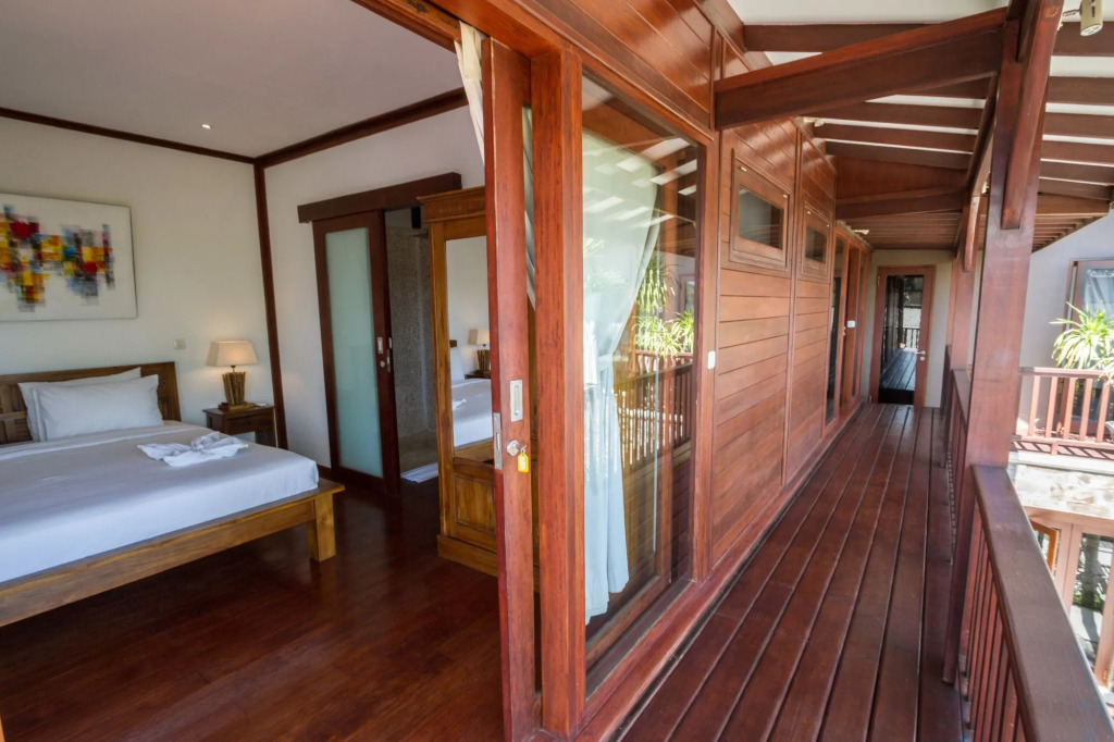 Villa Martine - Fantastic 5BR Villa - Perfect Location in Seminyak