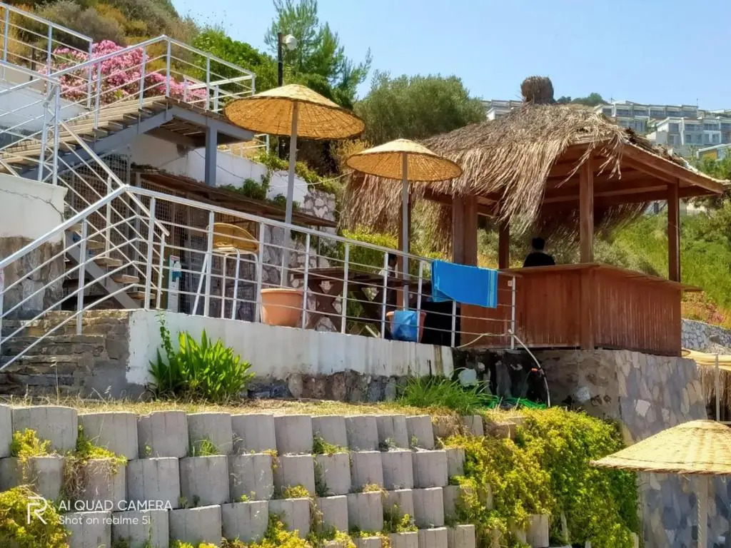 Flamingo Site, Garden Floor Daily Rent Apartment, Lake and Natural View, in Bodrum, A21