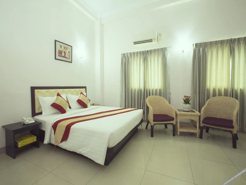 Royal Platinum Hotel