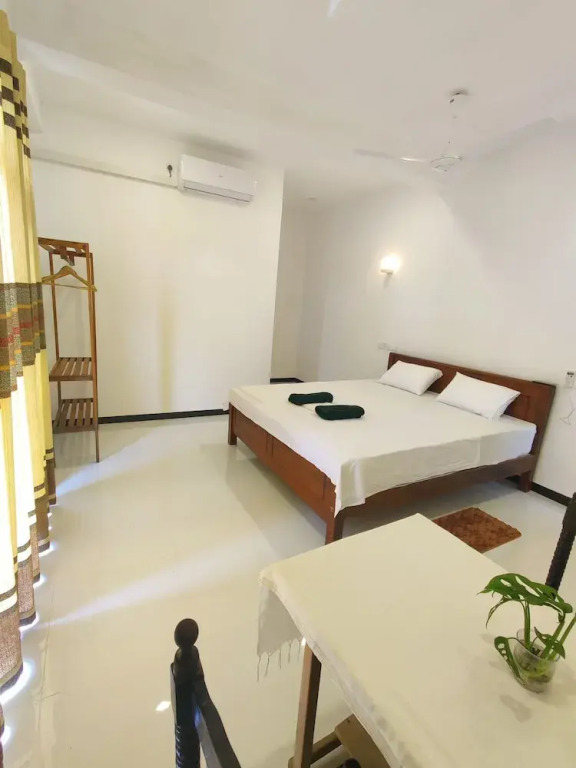 Randi Guest House