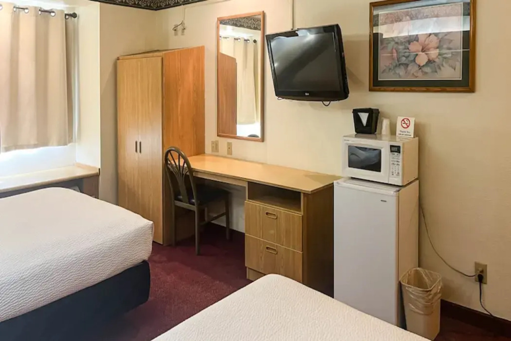 Boarders Inn and Suites Brush (ex.Microtel Inn by Wyndham Brush)