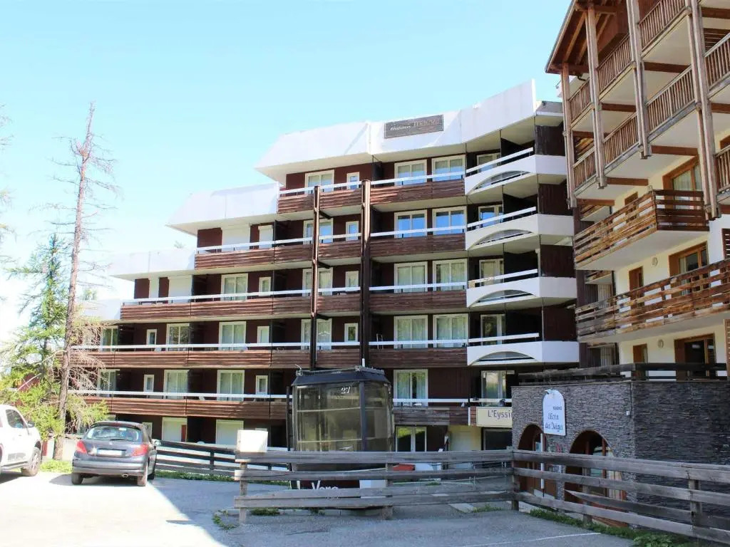 Appartement Vars, 1 pièce, 4 personnes - FR-1-330B-104
