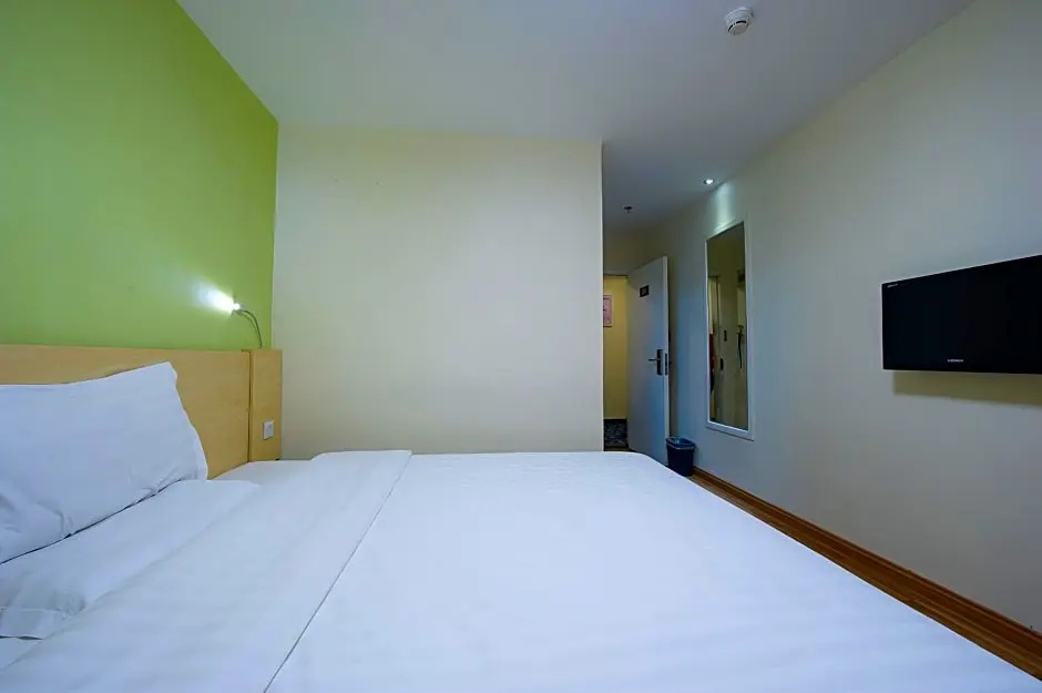 7 Days Inn Guangzhou Tianhe Tianpingjia Metro Branch