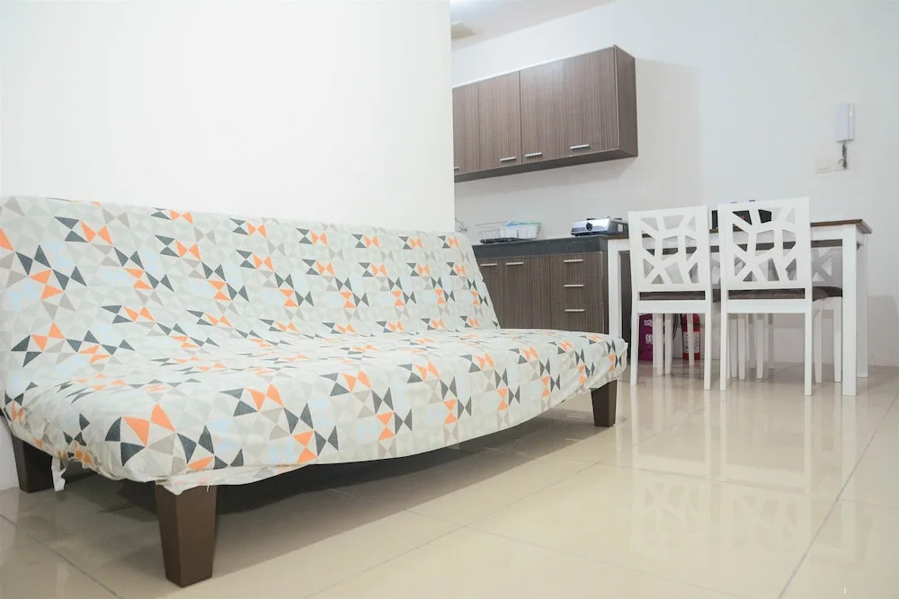 Convenient 2br Apartment at Pasar Baru Mansion