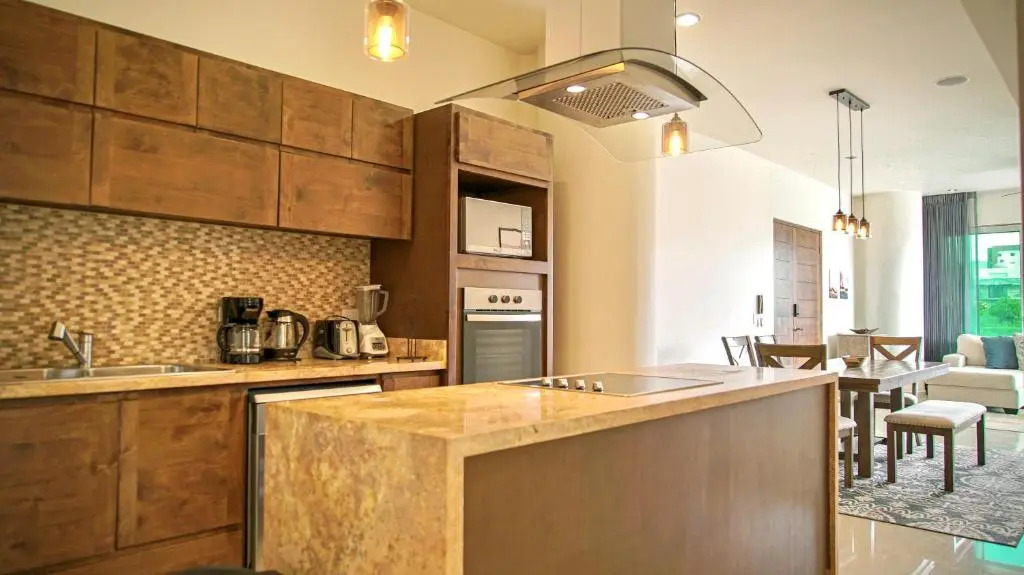 Gorgeous 2 bedroom 2 bath 2 pools Short walk to the beach Camino Viejo 204