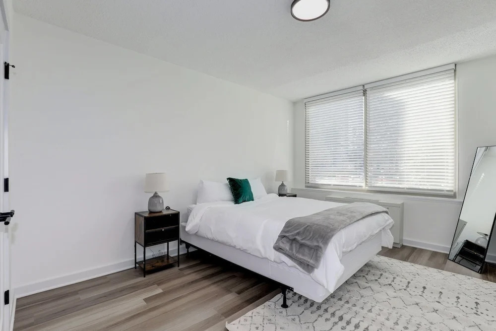 Arlington Modern Comfort Meets City Life
