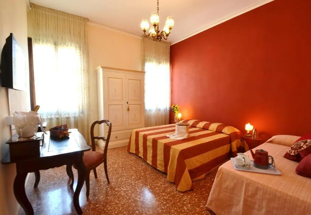 Hotel Mignon