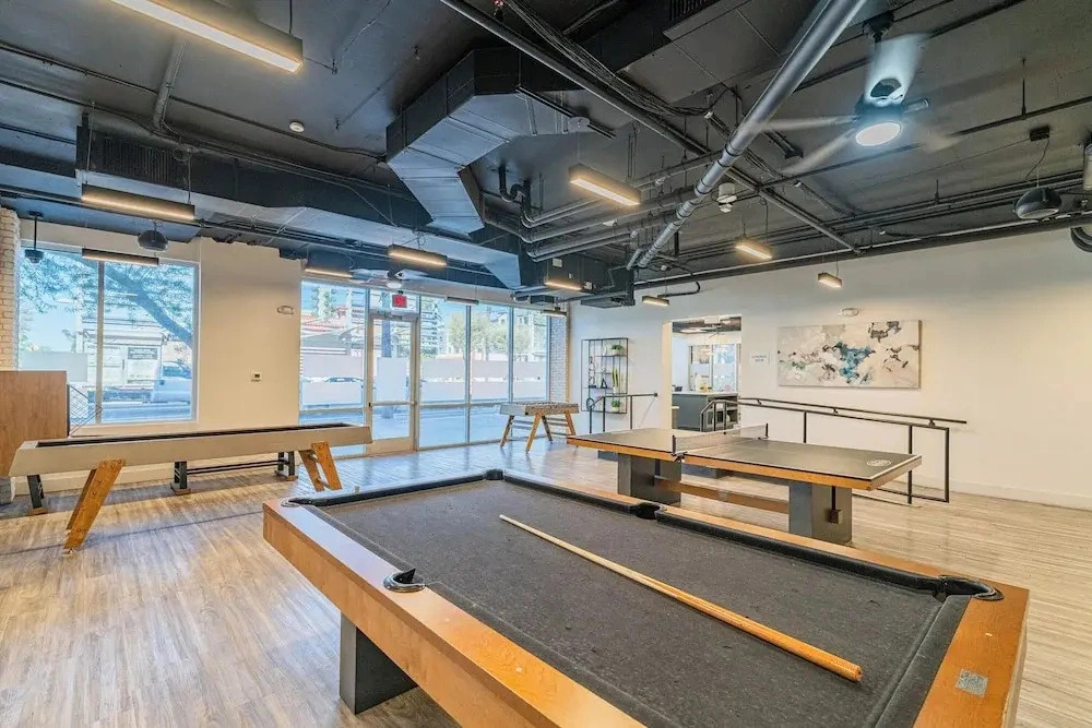 The Access Upscale Stay with Pool-Gym-EV