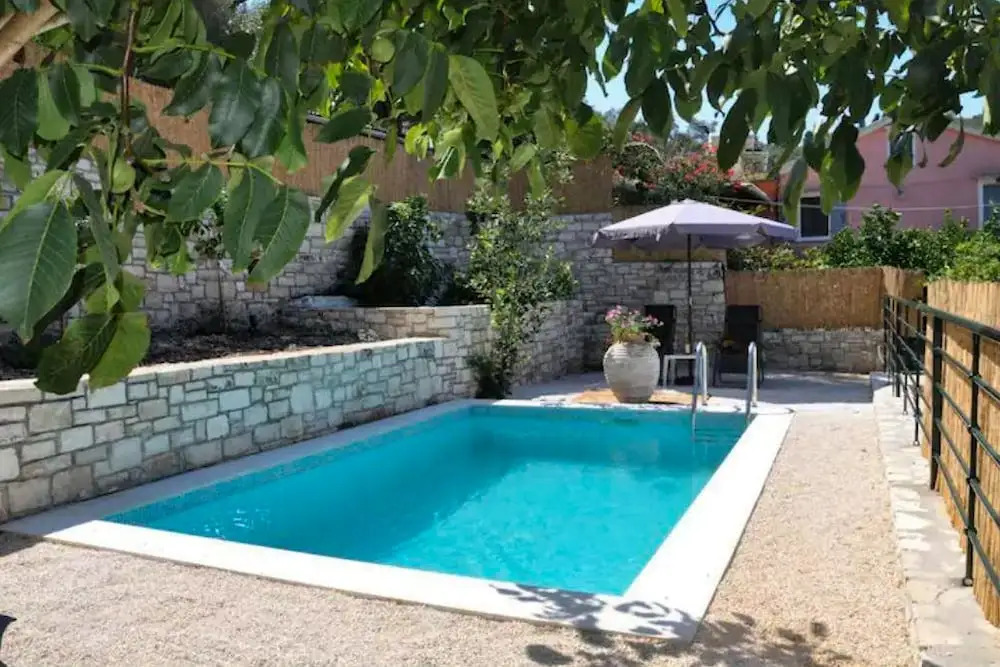 Villa Adamantia