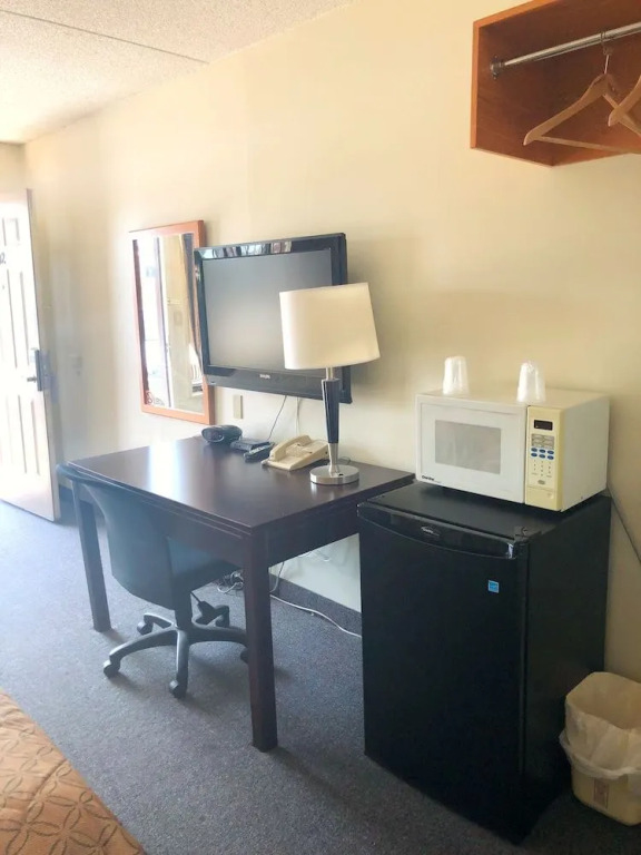 7 Days Inn Niagara Falls