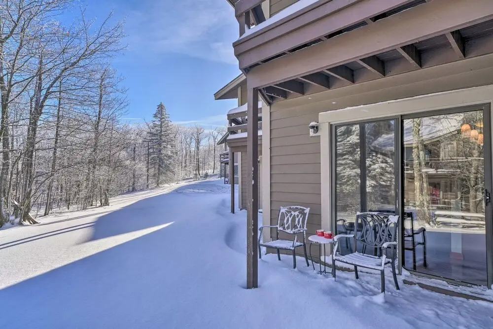 Idyllic Somerset Condo: Ski, Hike & Relax!