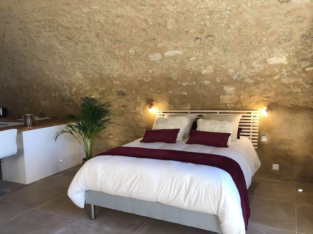 Paradise Love In Provence