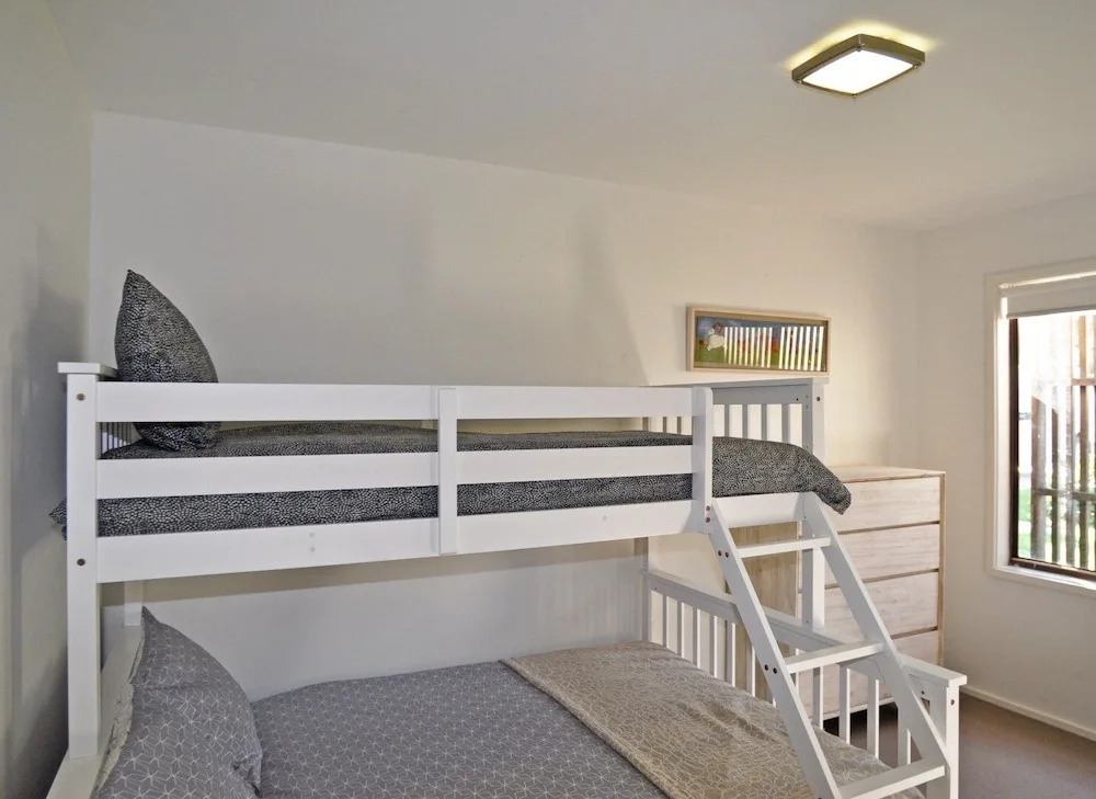 52 On Bayview - Pet Friendly (Outside Only)
