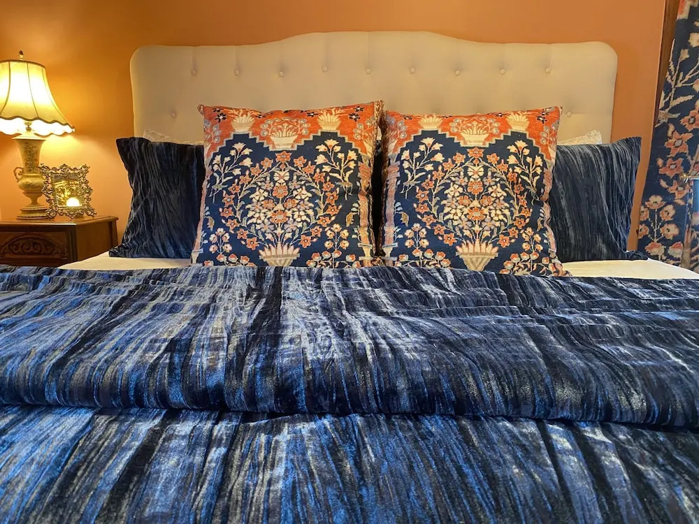 Vineyard Mansion B&B