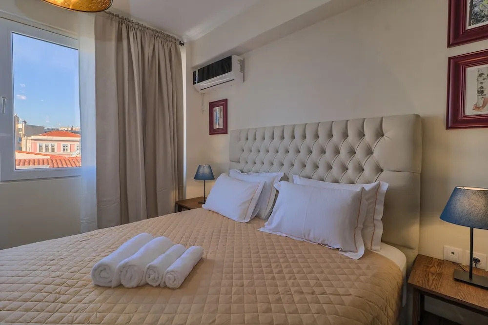 Monastiraki 510 SuperHost Hub