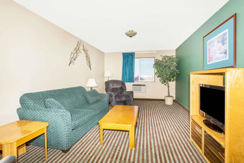 Mid Rest Inn Lexington NE I-80