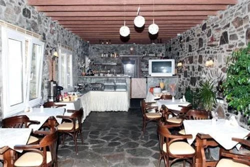 Vana Holidays
