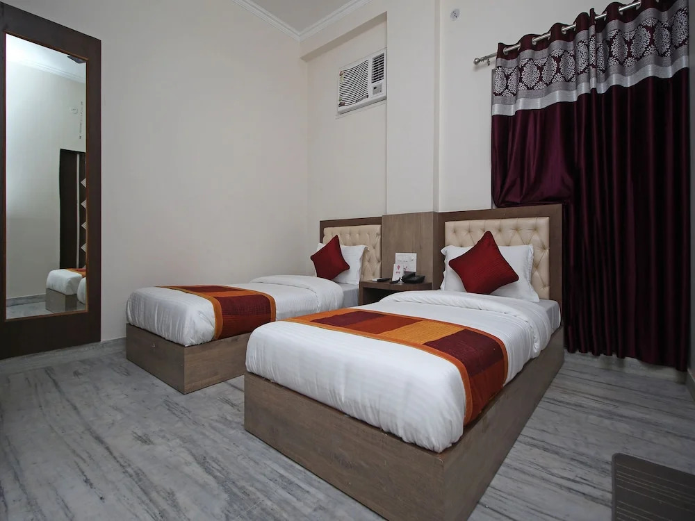 OYO 9231 Hotel Jinesh