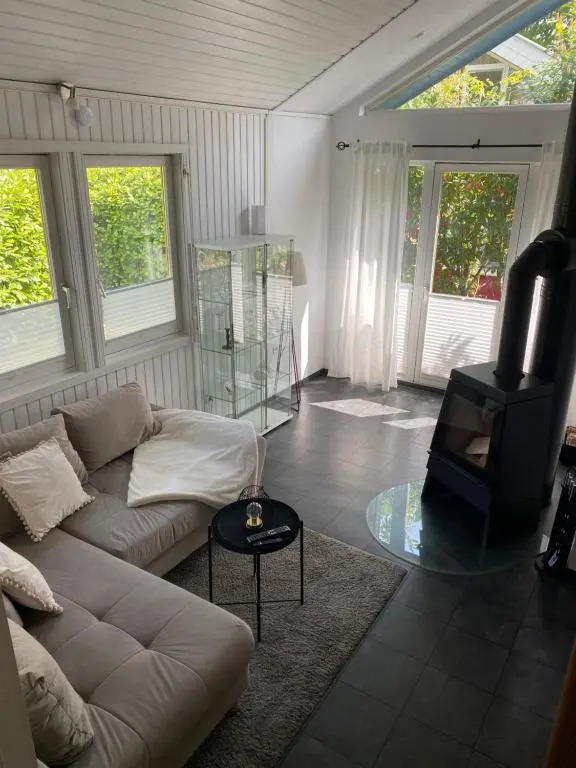 Ferienhaus "Auszeit mit Herz" im Ferienpark Extertal - Kamin, Fass-Sauna, Massagesessel