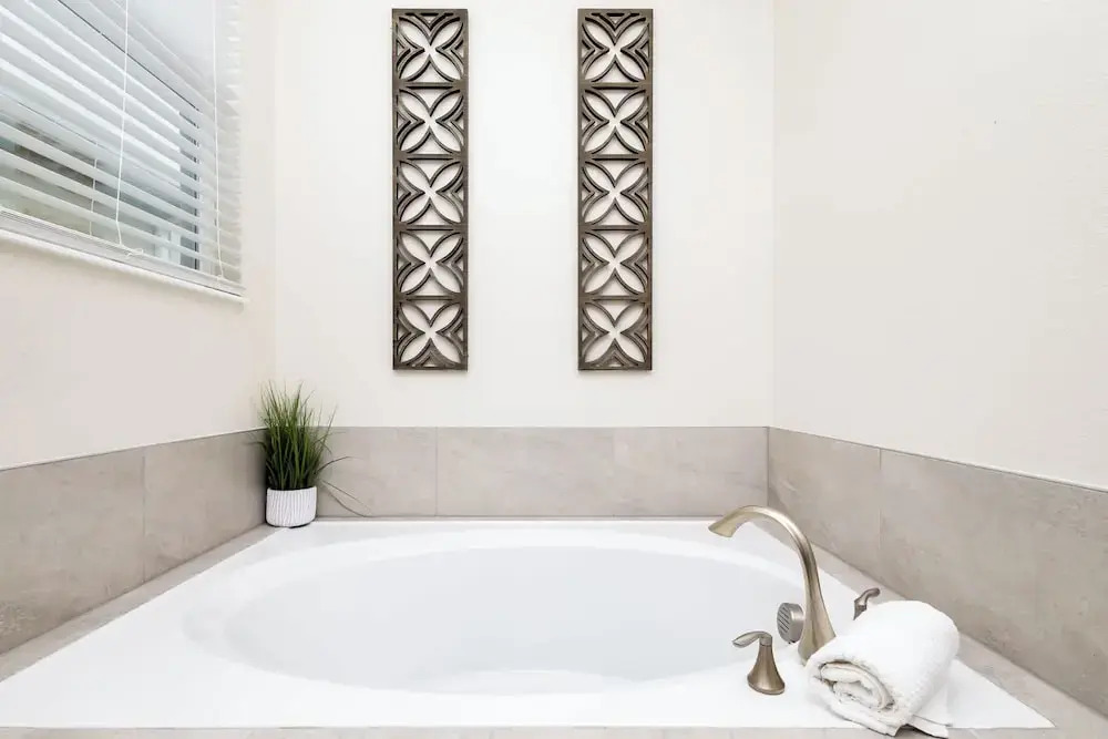 Storeybook Escape Sleeps 11!