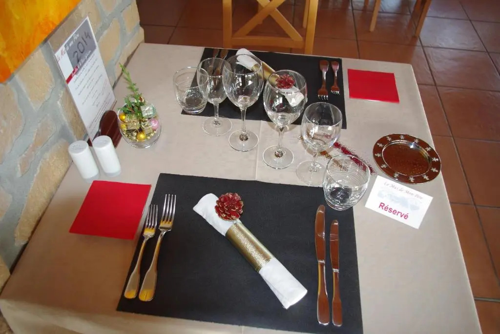 Hôtel et Restaurant Logis Le Mas de Mon Père