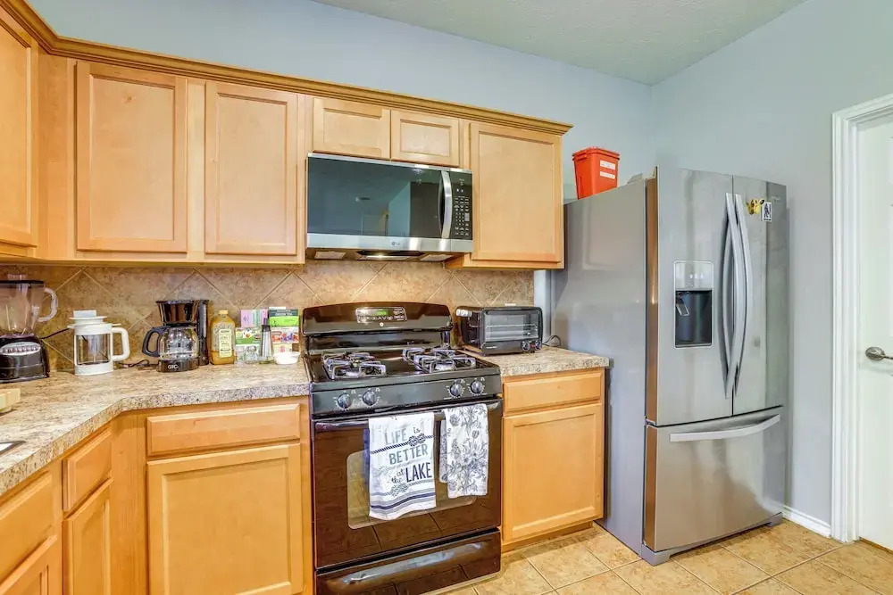 Fish & Hike: Pet-friendly Humble Home w/ Yard