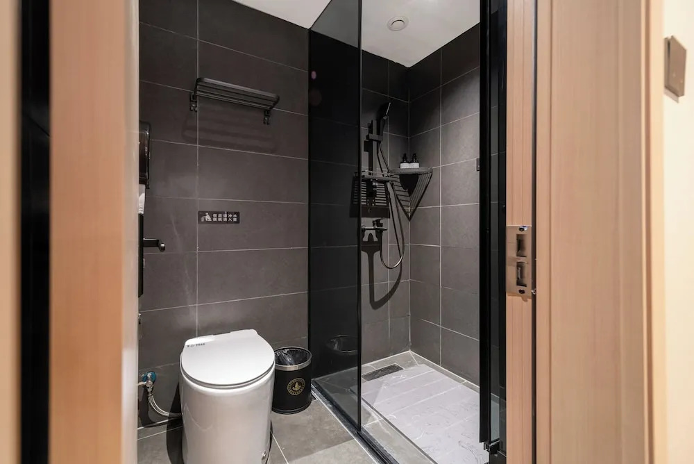 CaptainNo 5YouthHotel XianxiaRoad Branch