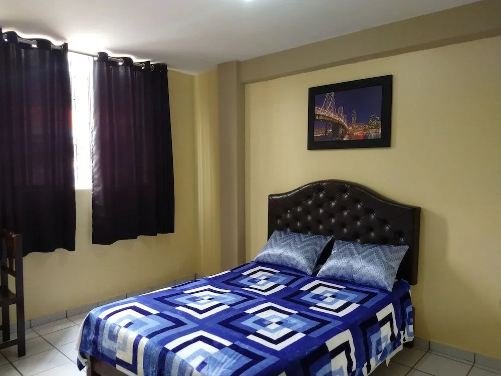Hostal Lima Norte