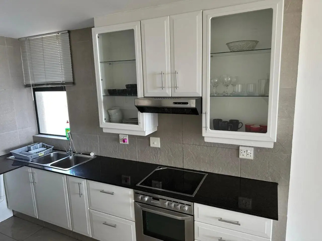Durban Beach Front SPECTACULAR OCEAN VIEWS - 3 BED
