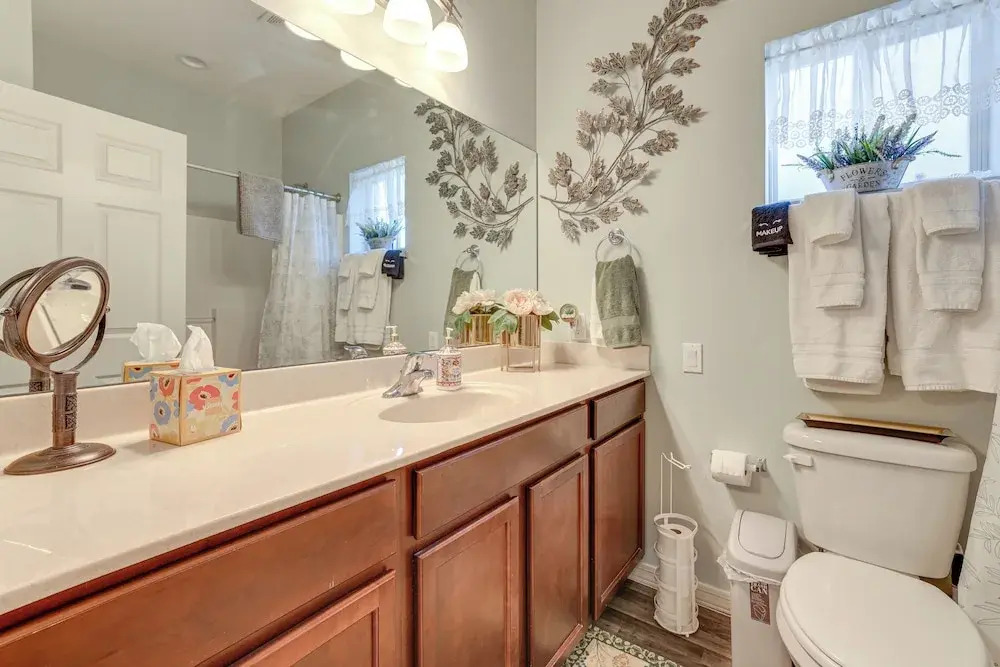 6 Mi to Dtwn Tempe: Dog-friendly Retreat w/ Yard!