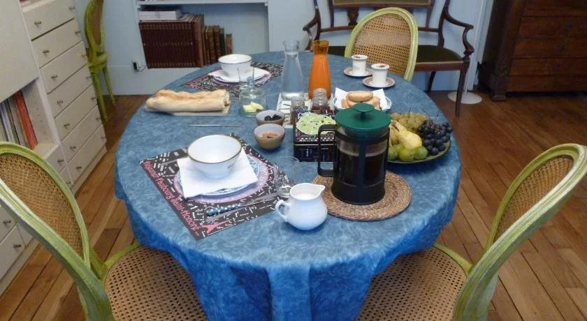 Bed And Breakfast Charonne 2