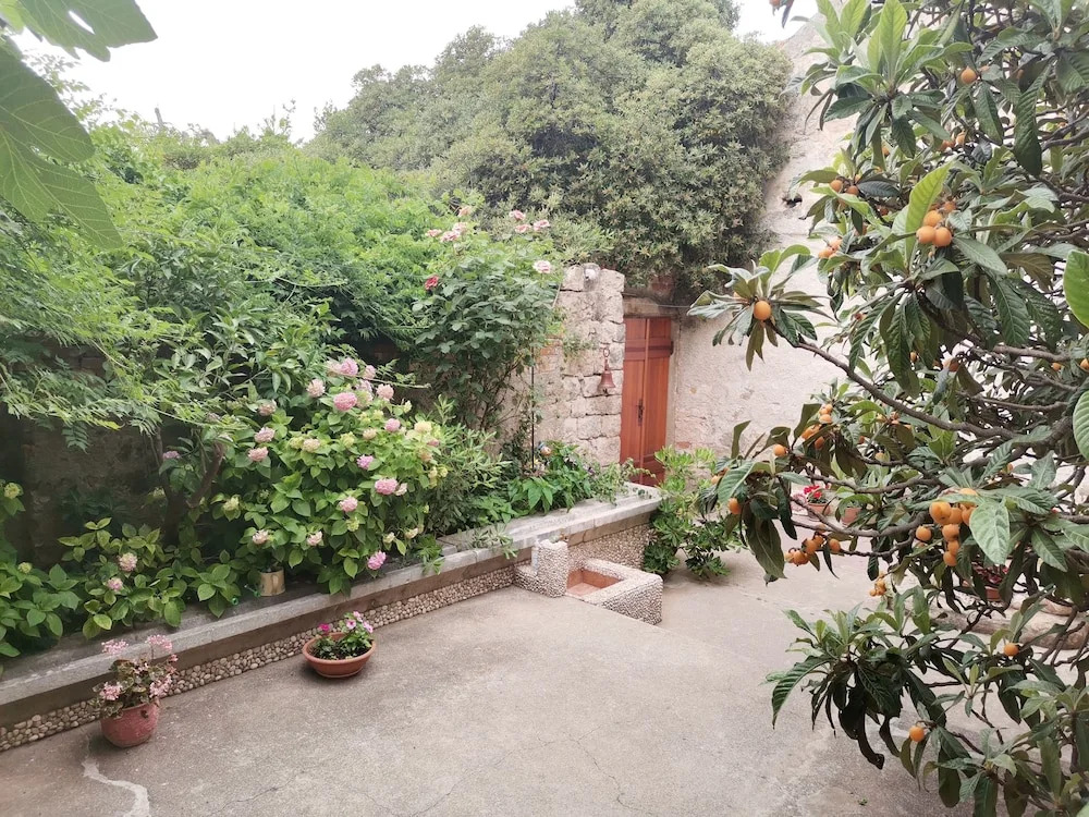 Beach Front Villa a Stone Throw Away From the sea
