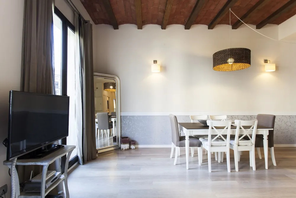 AB Eixample Suite