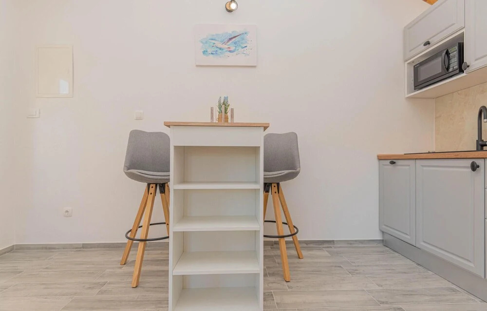 3 Bedroom Cozy Home In Skradin