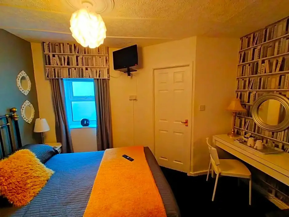 Hotel Babylon