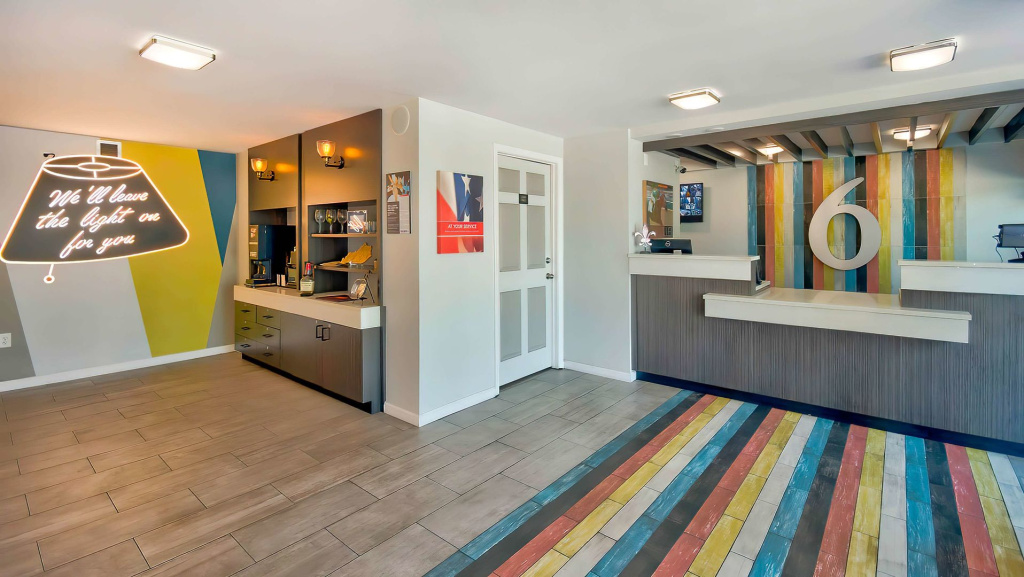 Motel 6 Louisville, Ky- Airport/ Fair Expo