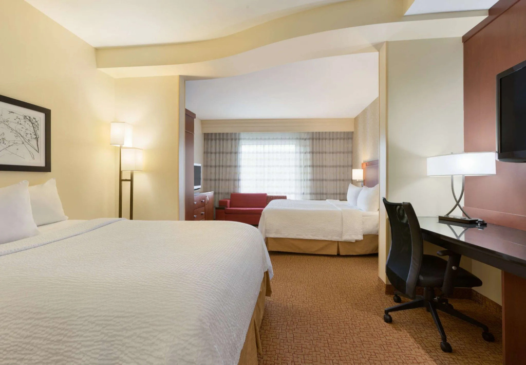 Courtyard by Marriott Pittsburgh Washington Meadow Lands