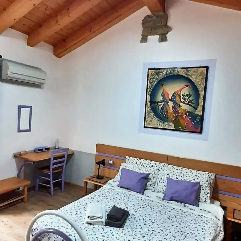 Room-romantic Eco-lodge in the Heart of