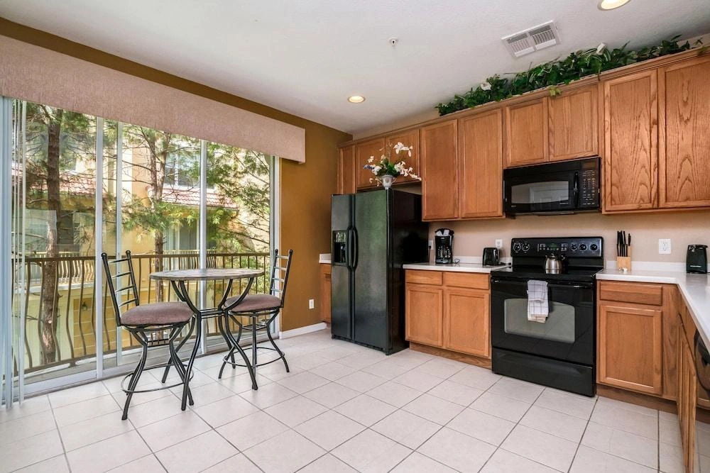 Vista Cay 3 Bedroom VC3BG