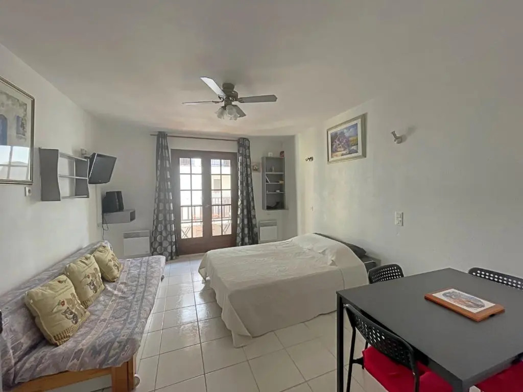 Studio Saintes-Maries-de-la-Mer, 1 pièce, 3 personnes - FR-1-475-50
