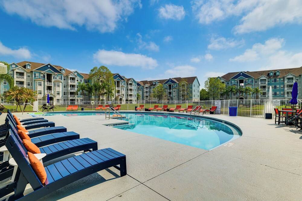 6 Mi to Disney World: Family-friendly Condo!