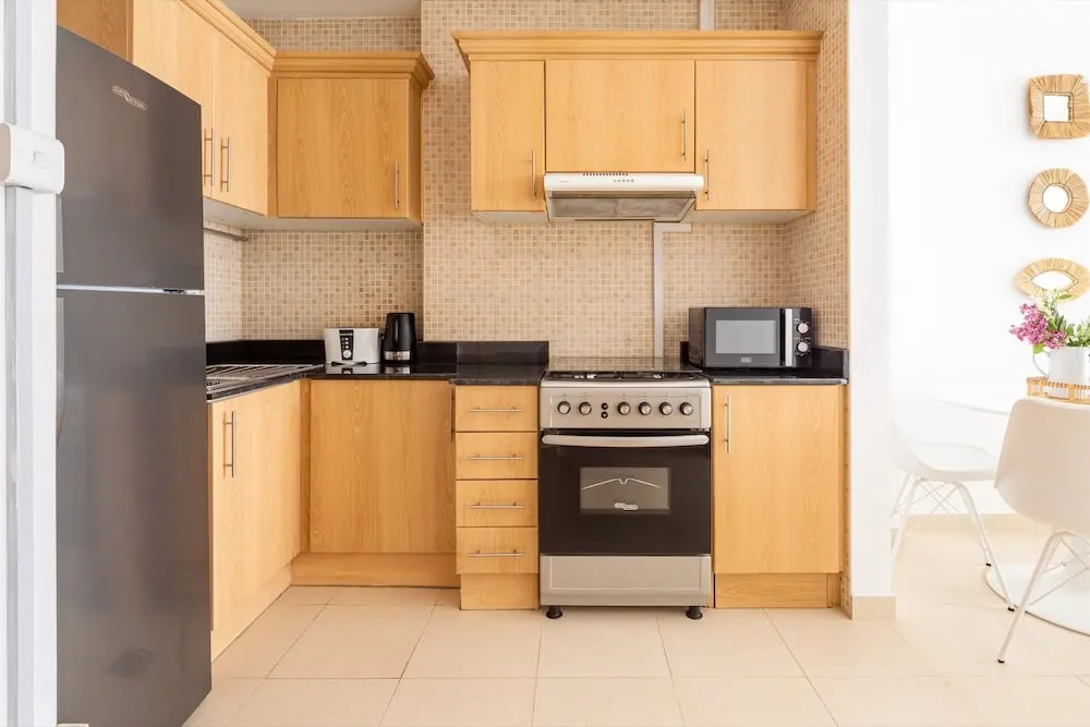Dazzling & Picturesque 1BR Apartment In Business Bay