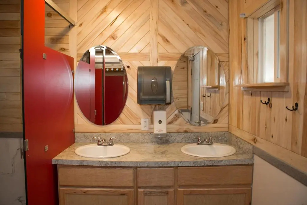 FunStays Glamping Setup Tent in RV Park #2 OK-T2